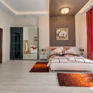  Apartment Super