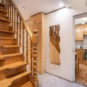  Apartment Cozy 3 Bedrooms In 7st Districht