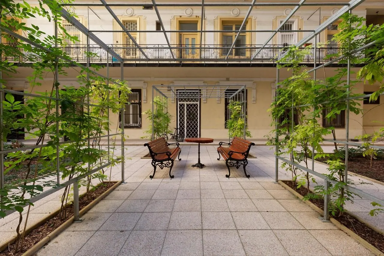 H29 Vivien Apartman Apartment Budapest Hungary